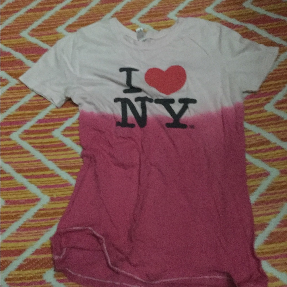 Graphic tee